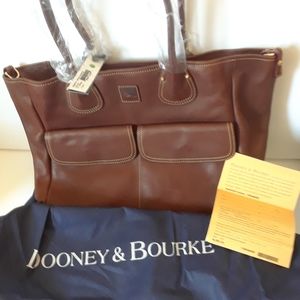 Dooney & Bourke Florentine Pocket Shopper in Chestnut